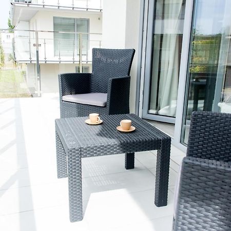 Komfortowy Apartament Lazur Z Garazem 科沃布热格 外观 照片